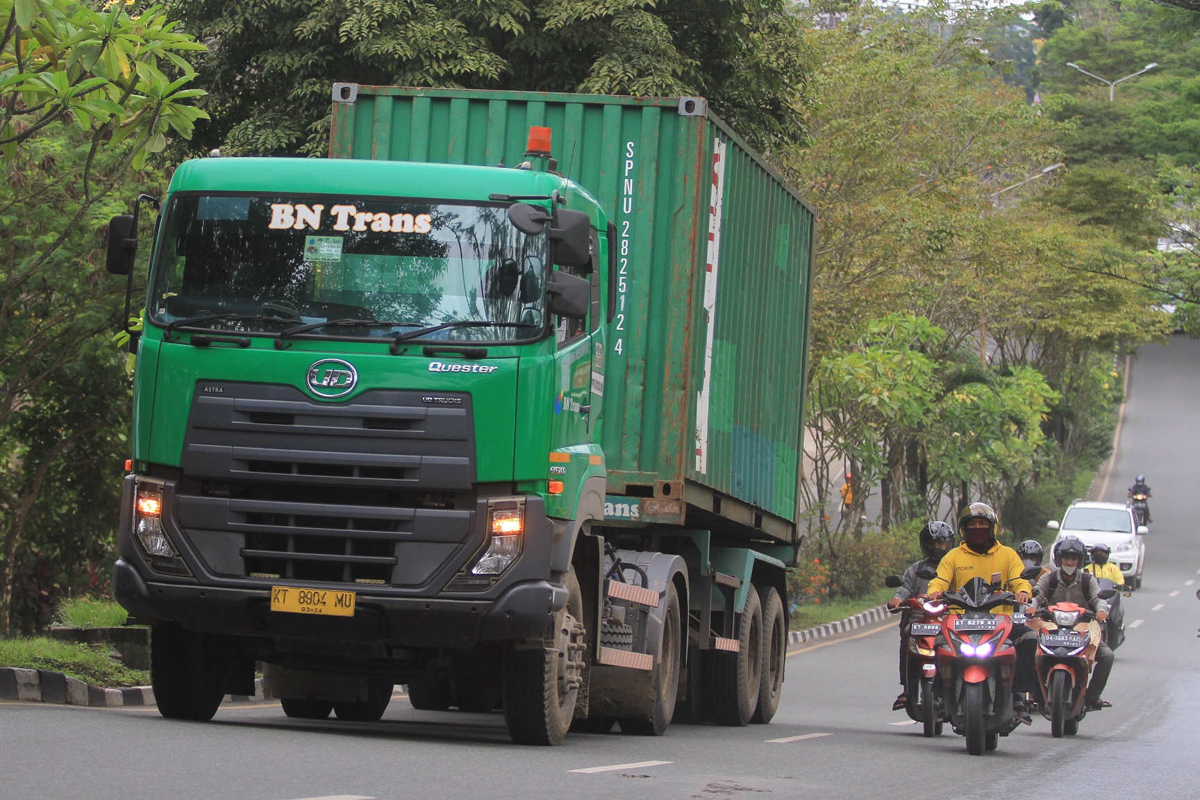 DIATUR: Pemkot Balikpapan membatasi jam edar bagi sejumlah kendaraan besar melintasi jalan protokol selama momen libur Lebaran.