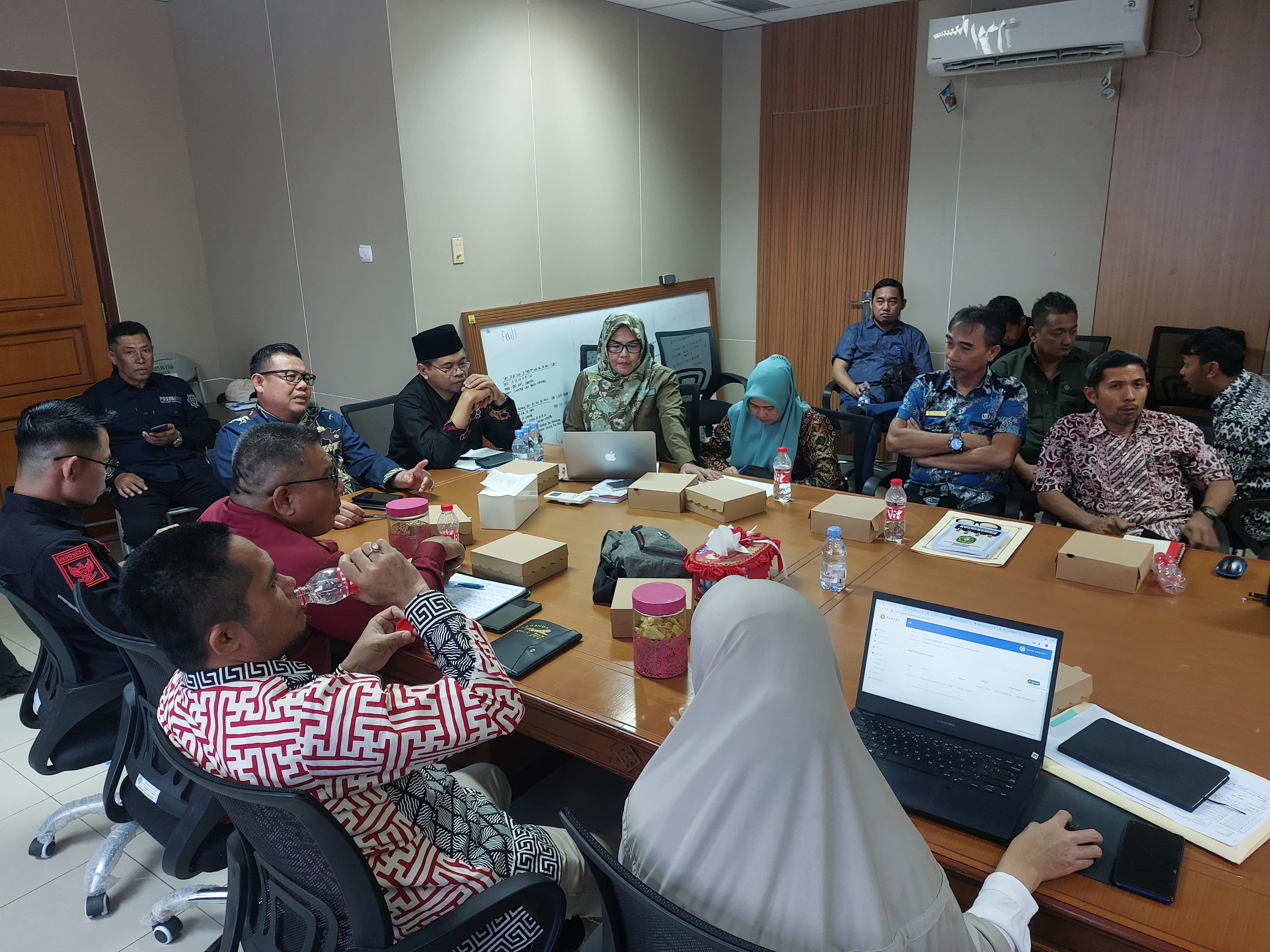 SERIUS: Rapat internal DPMD Kukar untuk percepatan capaian kinerja dan serapan anggaran.