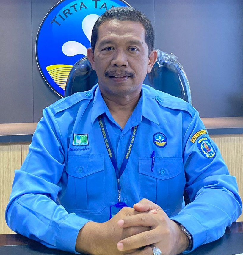 Direktur Perumda Tirta Taman Bontang Suramin