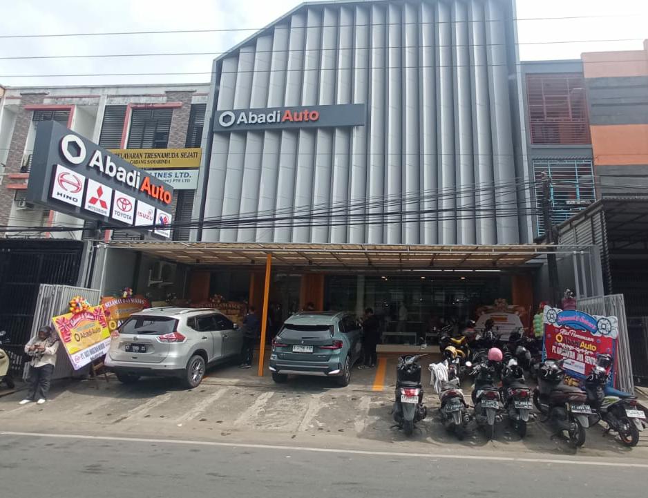 Auto di Jalan Ahmad Yani, Nomor 16, Temindung Permai, Kecamatan Sungai Pinang. Buka setiap Senin&ndash;Sabtu.