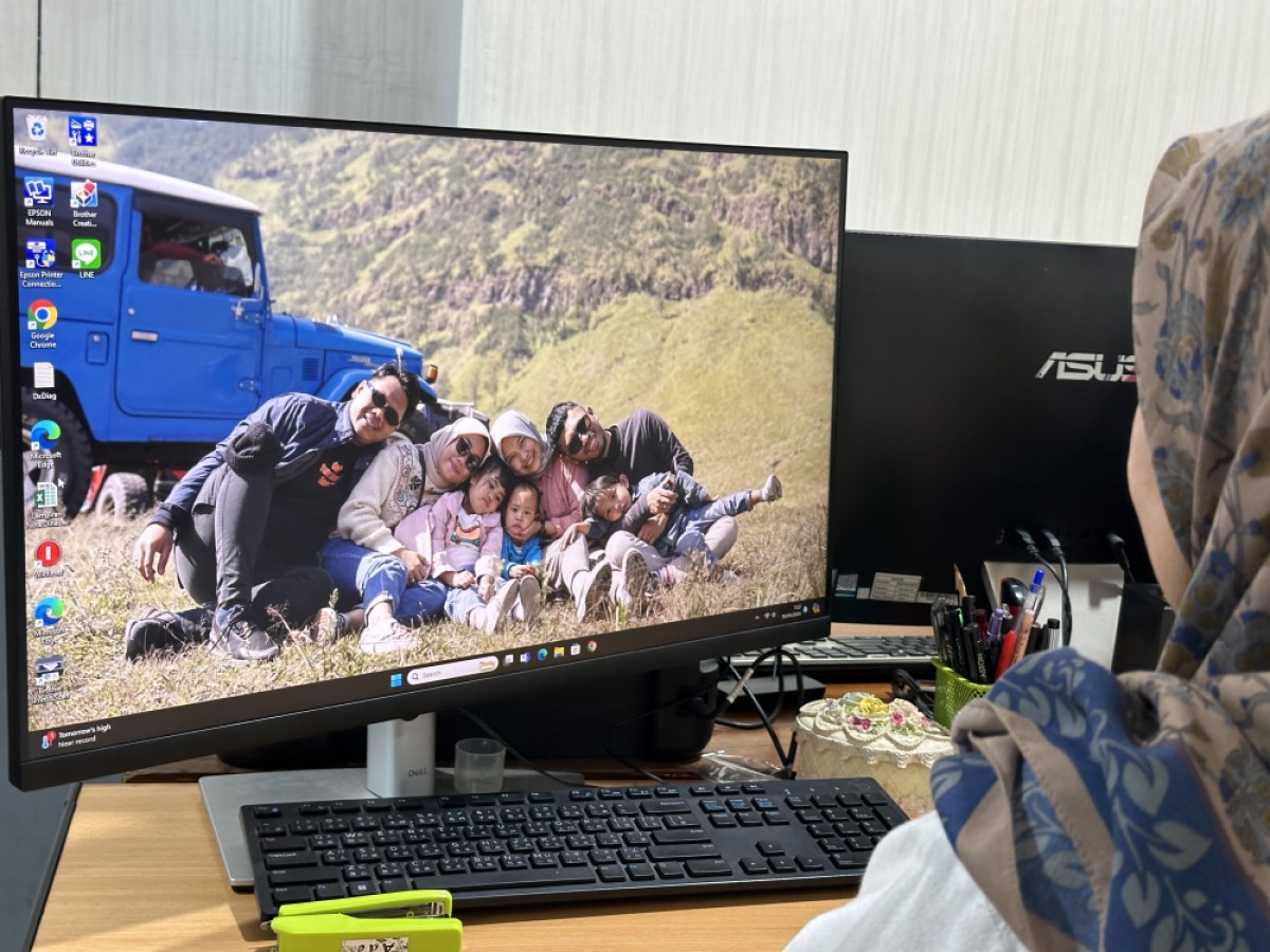 UPAYA PENCEGAHAN: Memasang foto keluarga di tempat kerja akan mengingatkan tanggung jawab ASN terhadap keluarga, sehingga terhindar dari perselingkuhan.