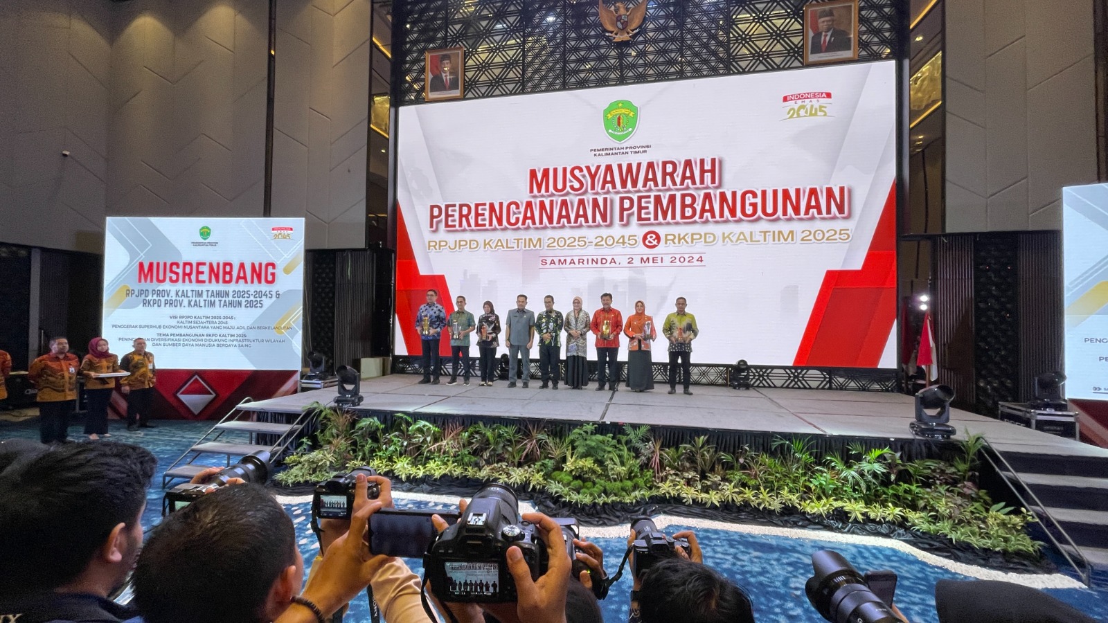 SANGAT MENENTUKAN: Jajaran FKPD Kaltim bersama stakeholder lain dan pihak terkait hadir di musrenbang tingkat provinsi yang digelar kemarin (2/5) di Mercure Hotel Samarinda.