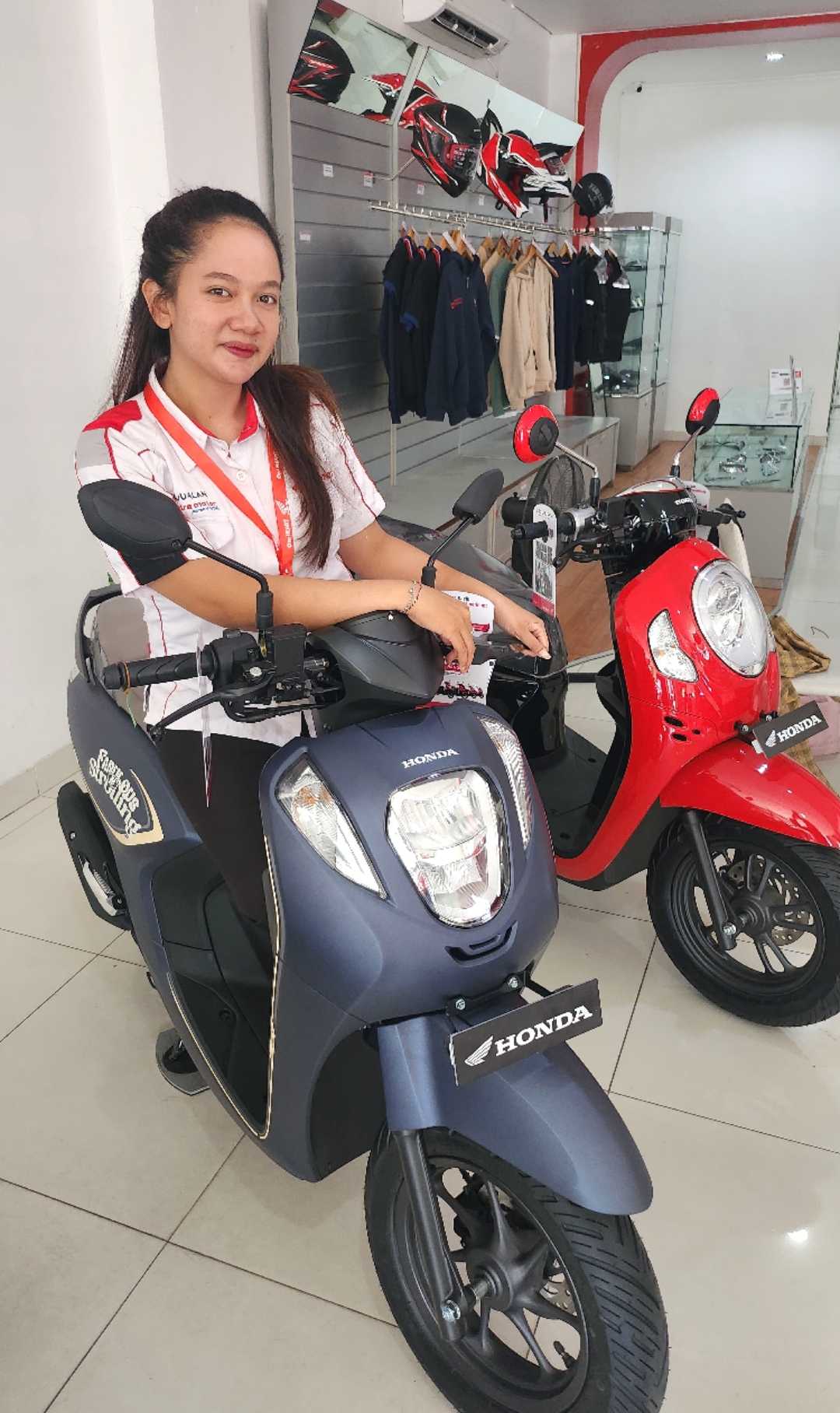 Mulai hanya dengan ratusan ribu, konsumen bisa memana pula motor baru, hingga dapat potongan tenor empat kali juga hadiah menarik lainnya.