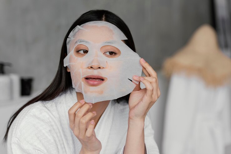 Ilustrasi kiat memilih masker wajah sesuai kebutuhan kulitmu. (freepik.com)