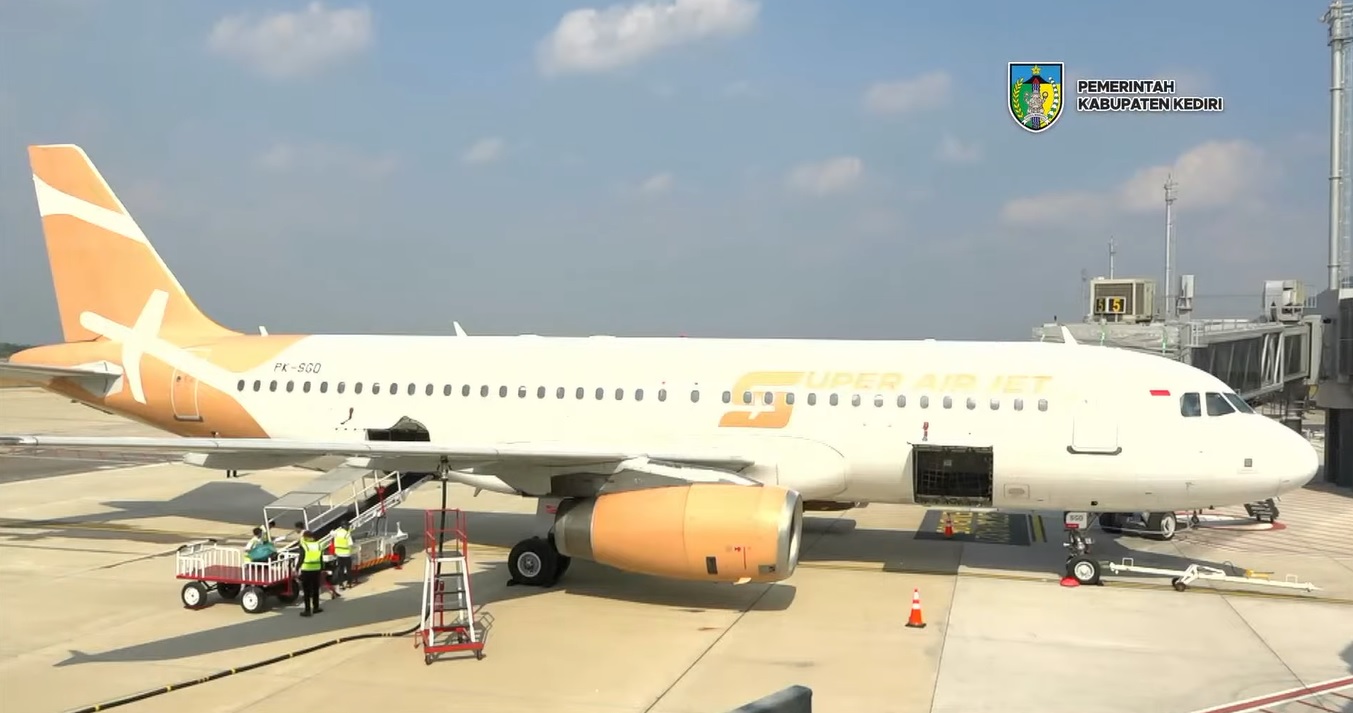 RUTE BARU : Balikpapan-Kediri menjadi rute penerbangan teranyar yang di Bandara SAMS Sepinggan Balikpapan. Frekuensi penerbangan tiga kali dalam seminggu, mulai Selasa, Kamis, dan Sabtu.