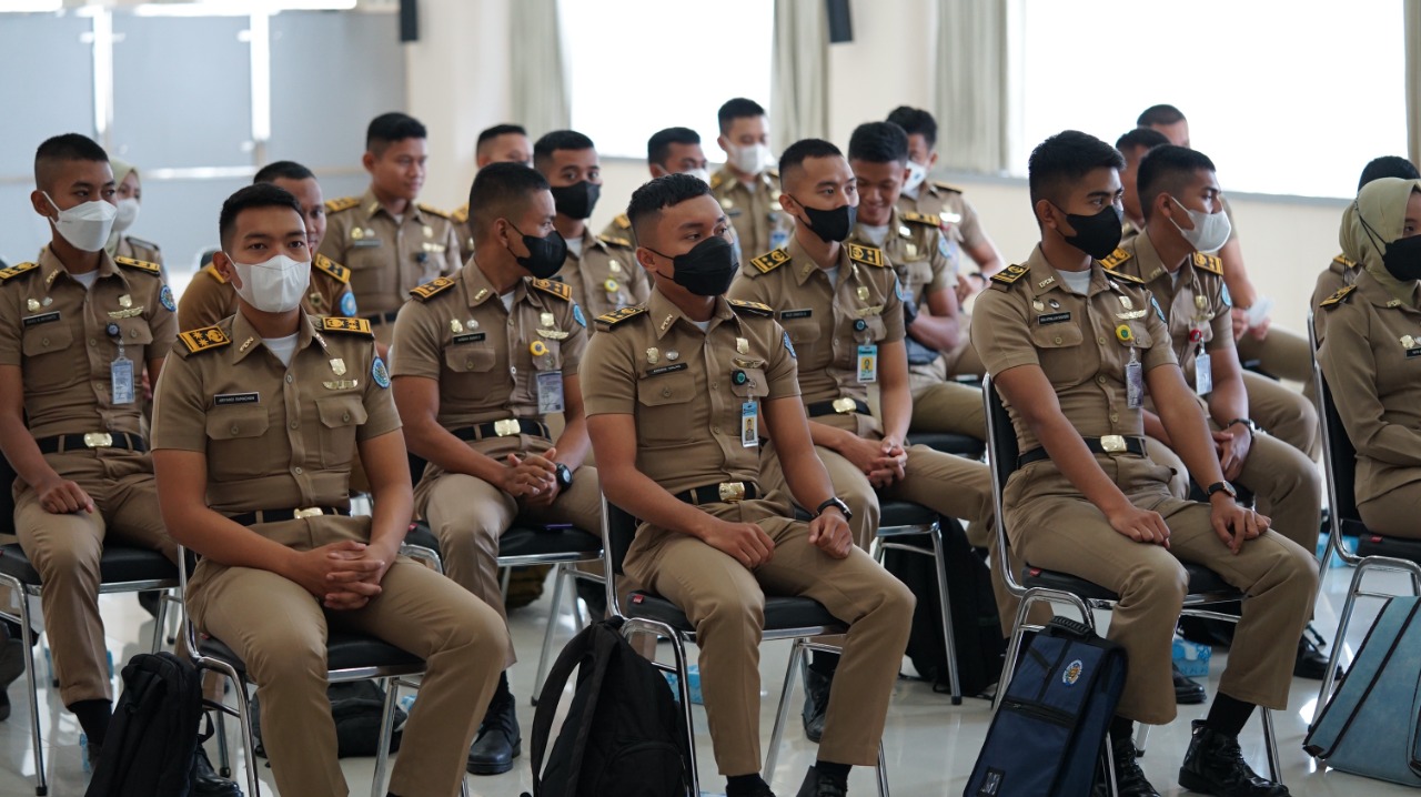 BERSAING KETAT : Pelamar calon Praja IPDN Kaltim hampir mencapai 500 orang. Namun kuotanya kurang dari 10 persen dari jumlah pelamar. (FOTO: BKD KALTIM)