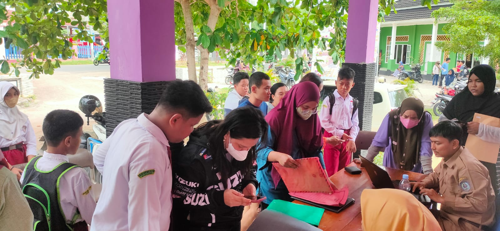 Ilustrasi penerimaan murid baru.