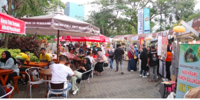 RAGAM KULINER: GIIAS 2024 kali ini kembali menghadirkan arena kuliner yang nyaman guna memanjakan pengunjung