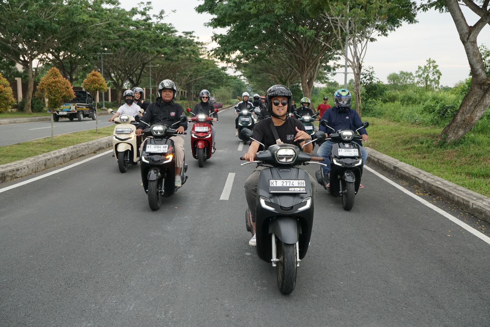 NIKMATI SENSASI: Rolling city ala Astra Honda Motor Kaltim 1 menggunakan New Honda Stylo 160. (Foto: Ist)