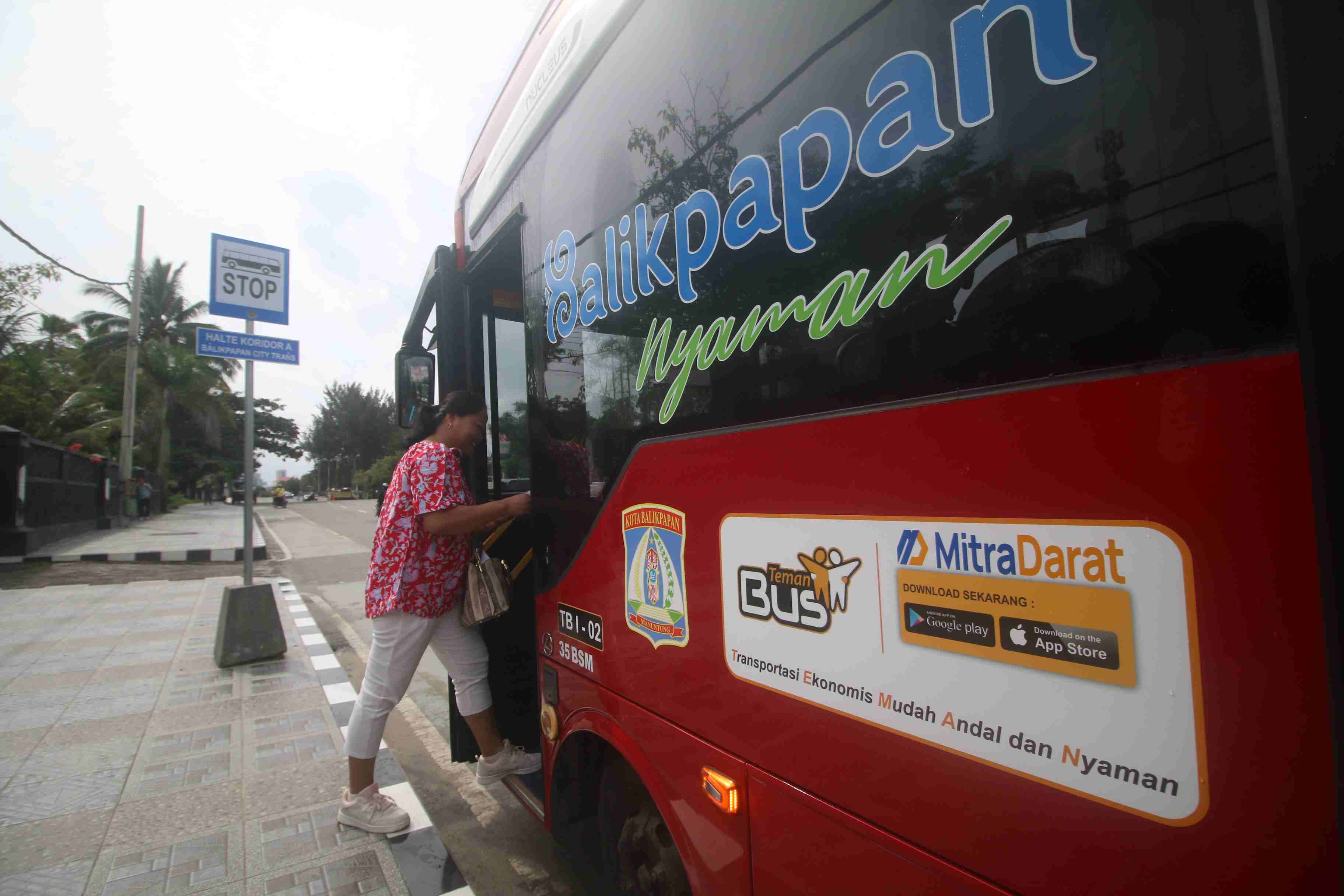 DINAMIKA: Keberadaan Balikpapan City Trans menimbulkan gejolak di kalangan sopir angkot di Balikpapan. (Foto: Anggi/KP)