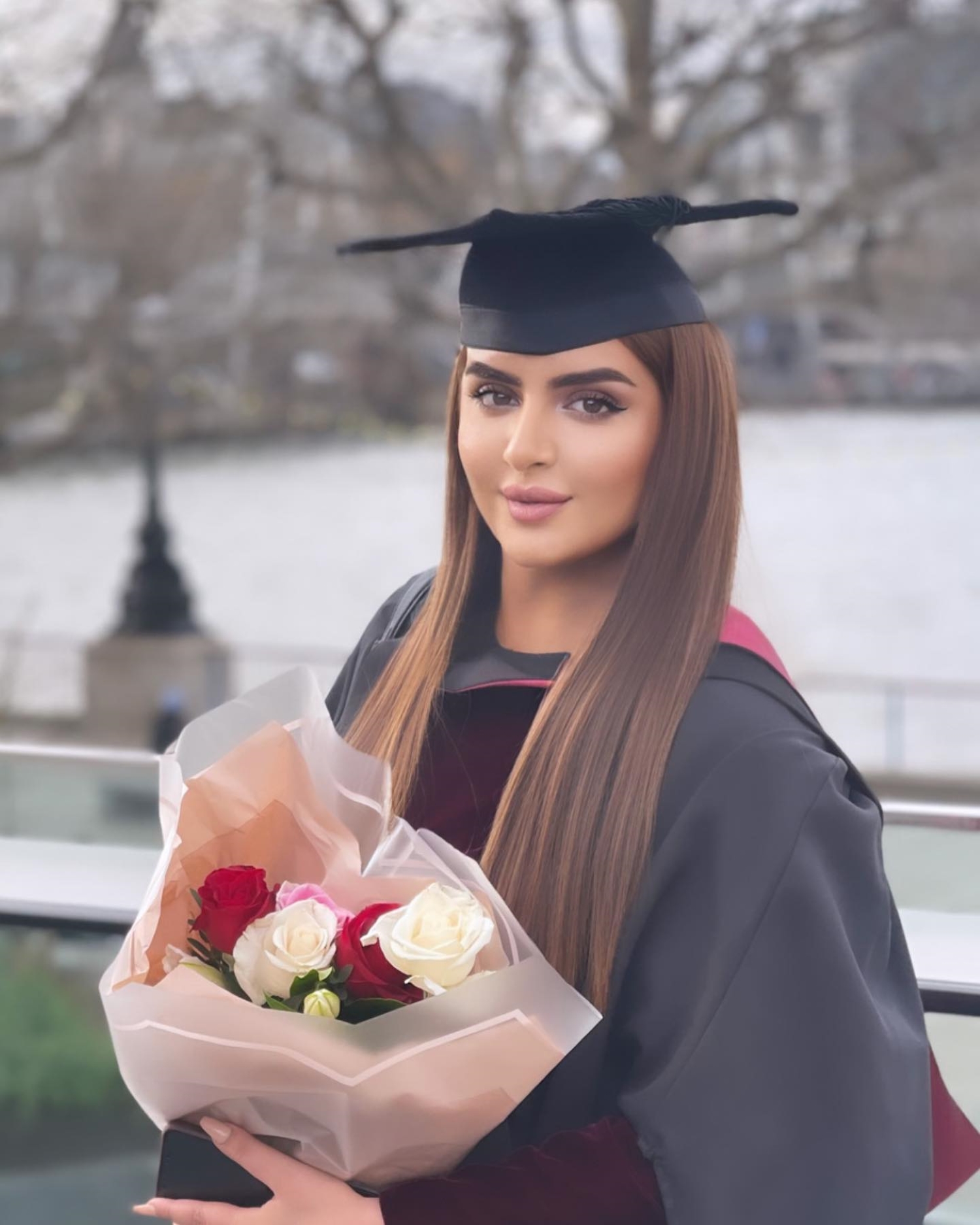 PENDIDIKAN: Putri Dubai Sheikha Mahra alumni Universitas Zayed, Uni Emirat Arab, Jurusan Bisnis.