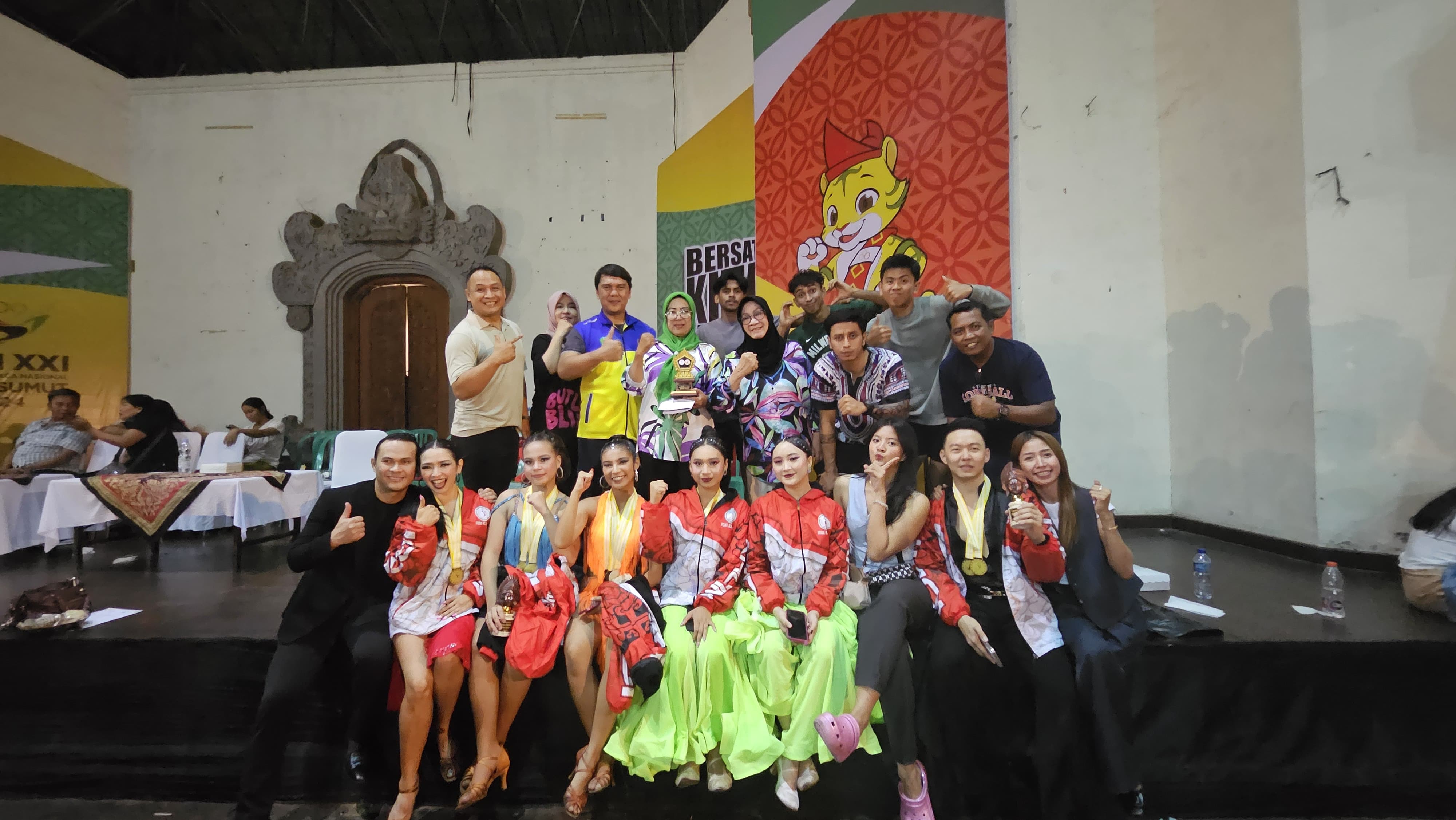 RAIHAN POSITIF: Berkaca dari hasil Bali Open 2024, tim dancesport Kaltim ingin meningkatkan kemampuan agar bisa meraih hasil maksimal di PON XXI/2024 Aceh-Sumut. (IODI KALTIM)