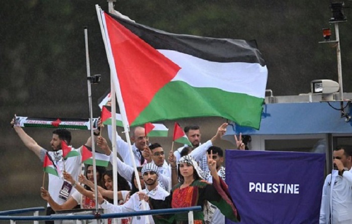 Palestina menjadi salah satu delegasi yang mendapat sambutan paling meriah  akan mengikutsertakan delapan atlet mereka di pembukaan Olimpiade Paris 2024.