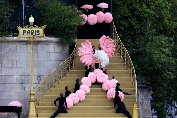 Penampilan Lady Gaga di upacara pembukaan Olimpiade Paris.
