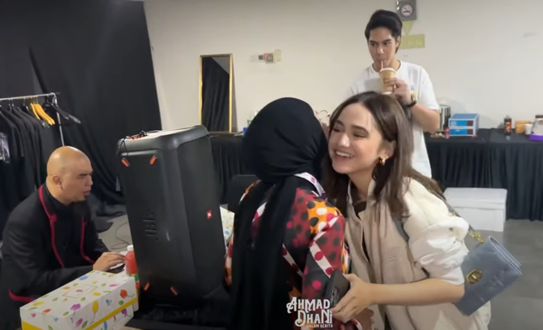 Mulan Jameela, ibu sambung El Rumi menyambut hangat Syifa Hadju, Senin 29 Juli 2024.