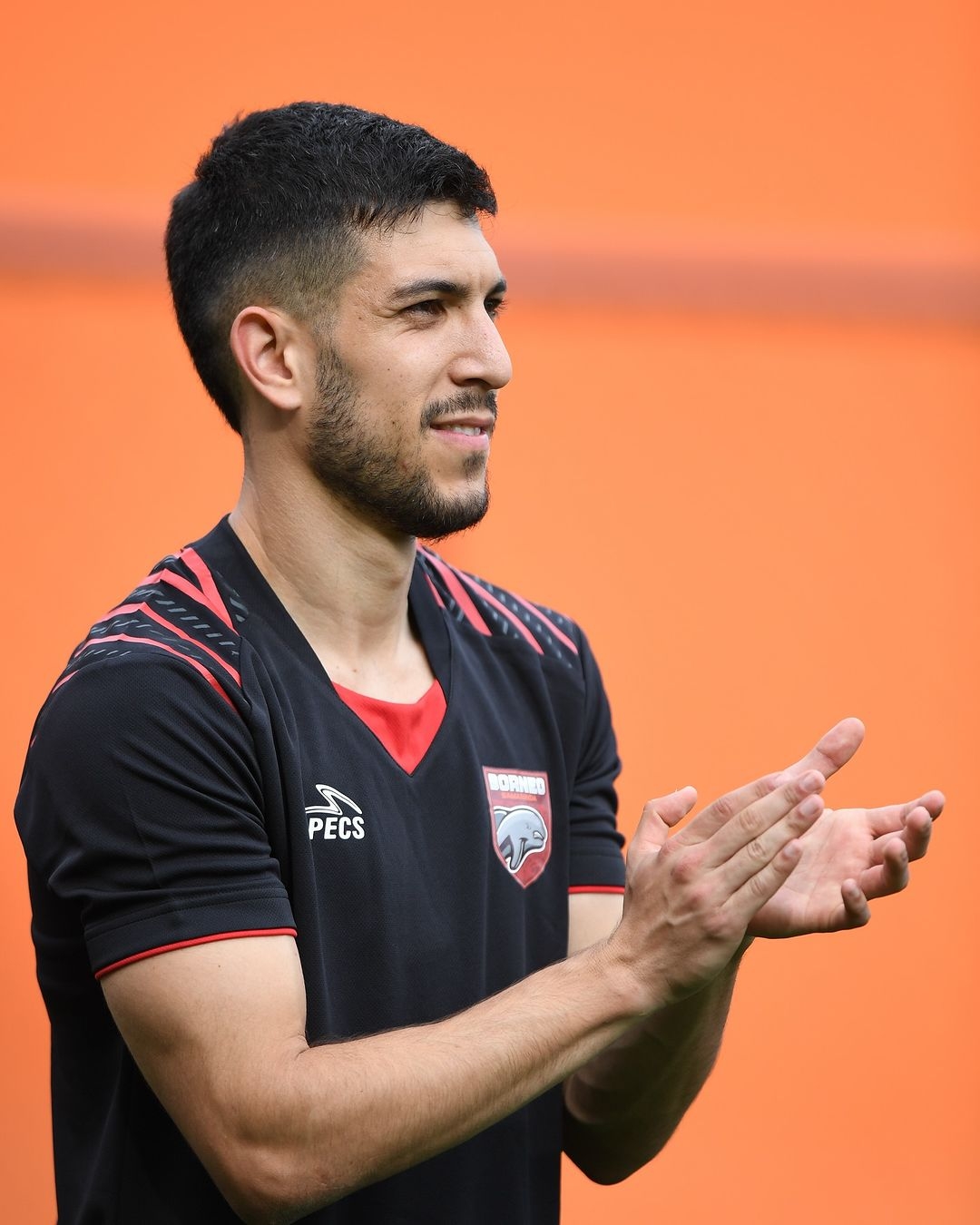 AMUNISI ANYAR: Lucas Salinas sudah bergabung di sesi latihan Borneo FC, Selasa (6/8). (FOTO: IST)