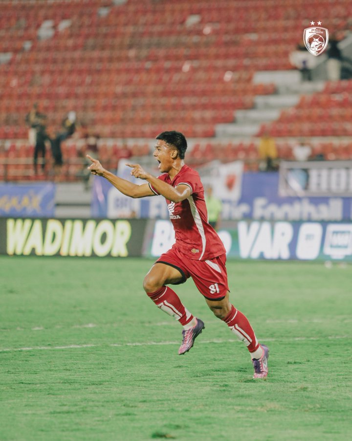 MENANG: Abdul Rahman membawa PSM menang 1-2 atas PSBS di Stadion I Wayan Dipta, Bali, Jumat (16/8/2024). (Foto: PSM Official)