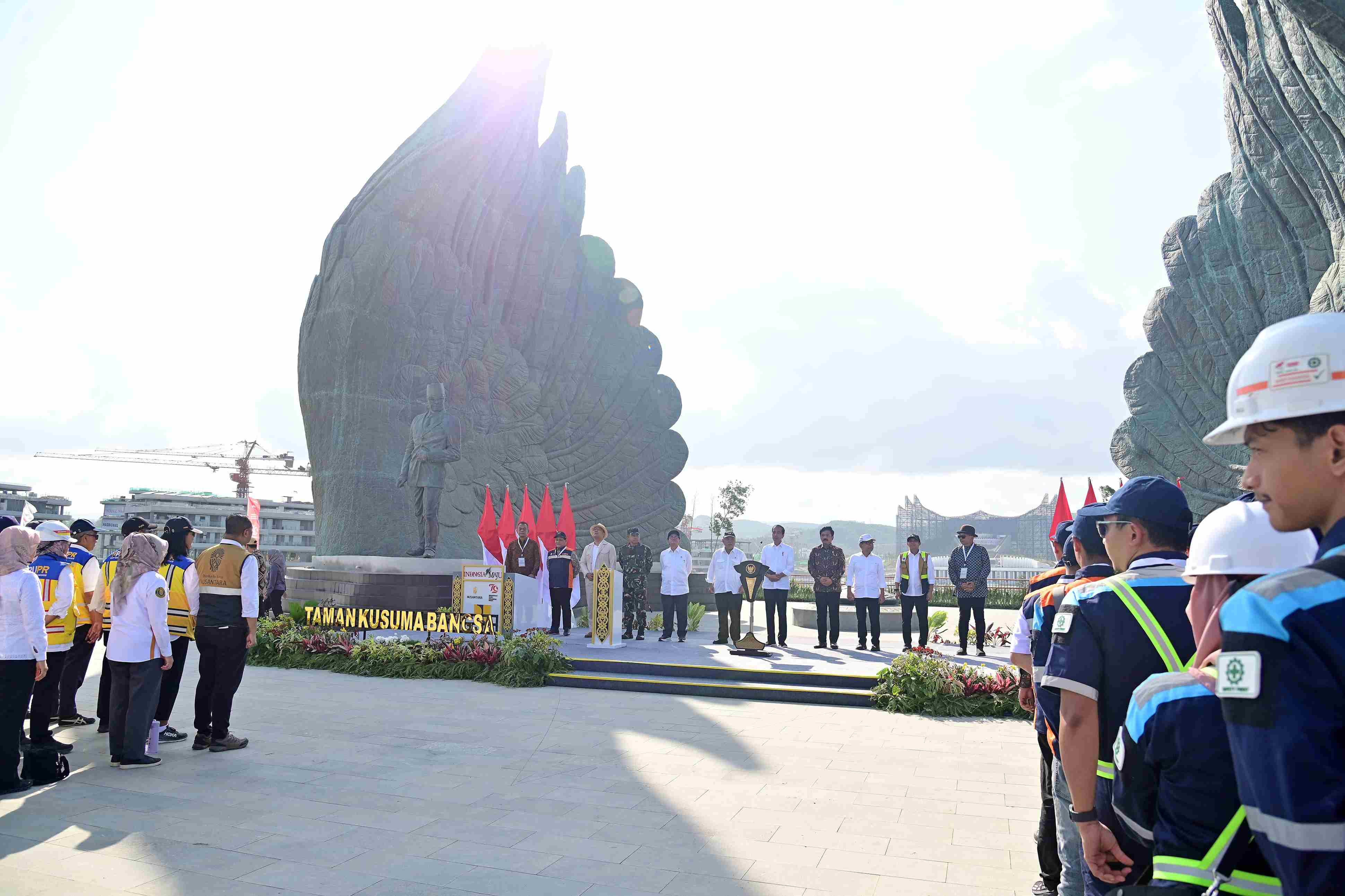 SIAP DIGUNAKAN : Taman Kusuma Bangsa di IKN yang diresmikan Presiden Joko Widodo pada Senin (12/8) lalu. (Foto: Setpres)