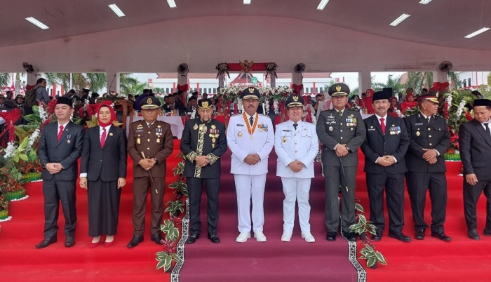 Sultan Aji Muhammad Arifin, pemimpin Kesultanan Kutai Kartanegara memberikan izin untuk penggunaan Kustin oleh Presiden Jokowi di Upacara HUT RI Ke-79 di IKN.