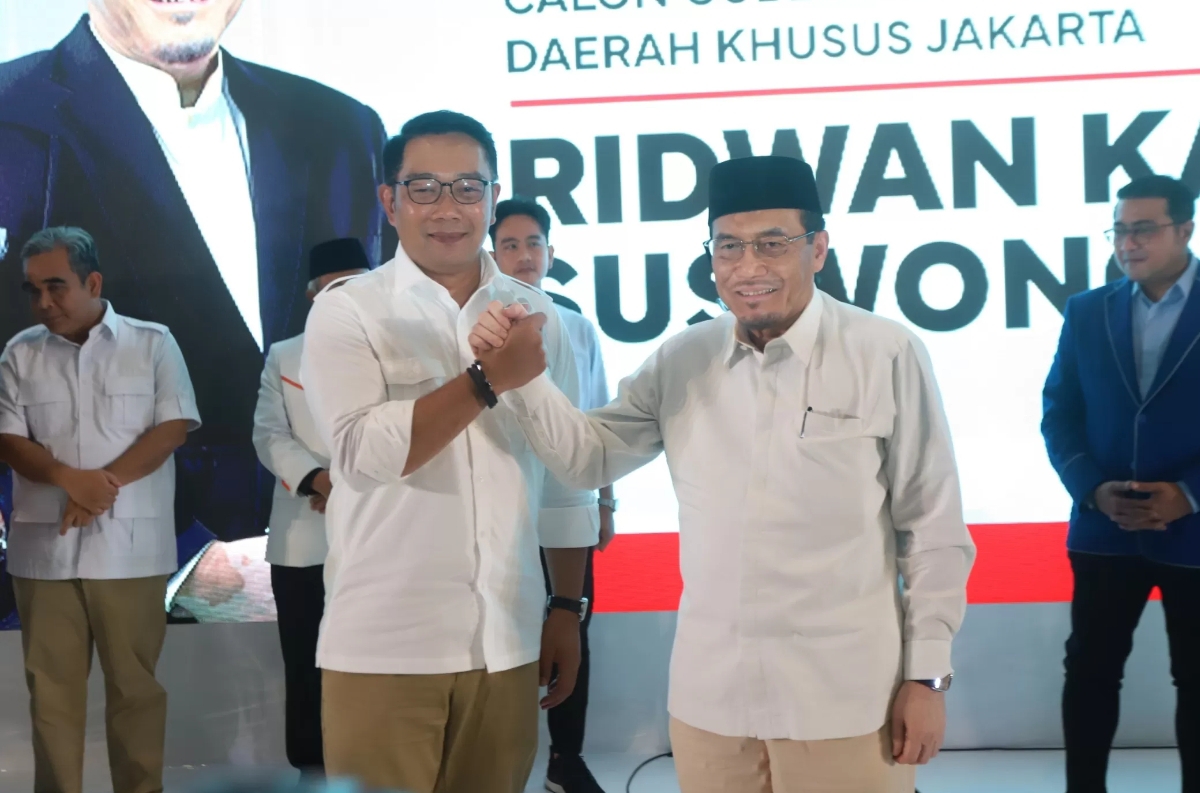 RESMI: Ridwan Kamil dan Siswono saat deklarasi di Jakarta, Senin (19/8) petang. (FOTO:  JP)