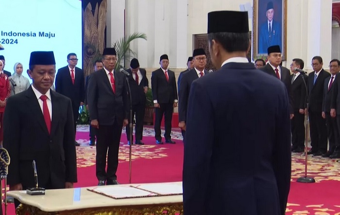 Bahlil Lahadalia resmi dilantik sebagai Menteri ESDM di Istana Negara Jakarta, Senin (19/8/2024).