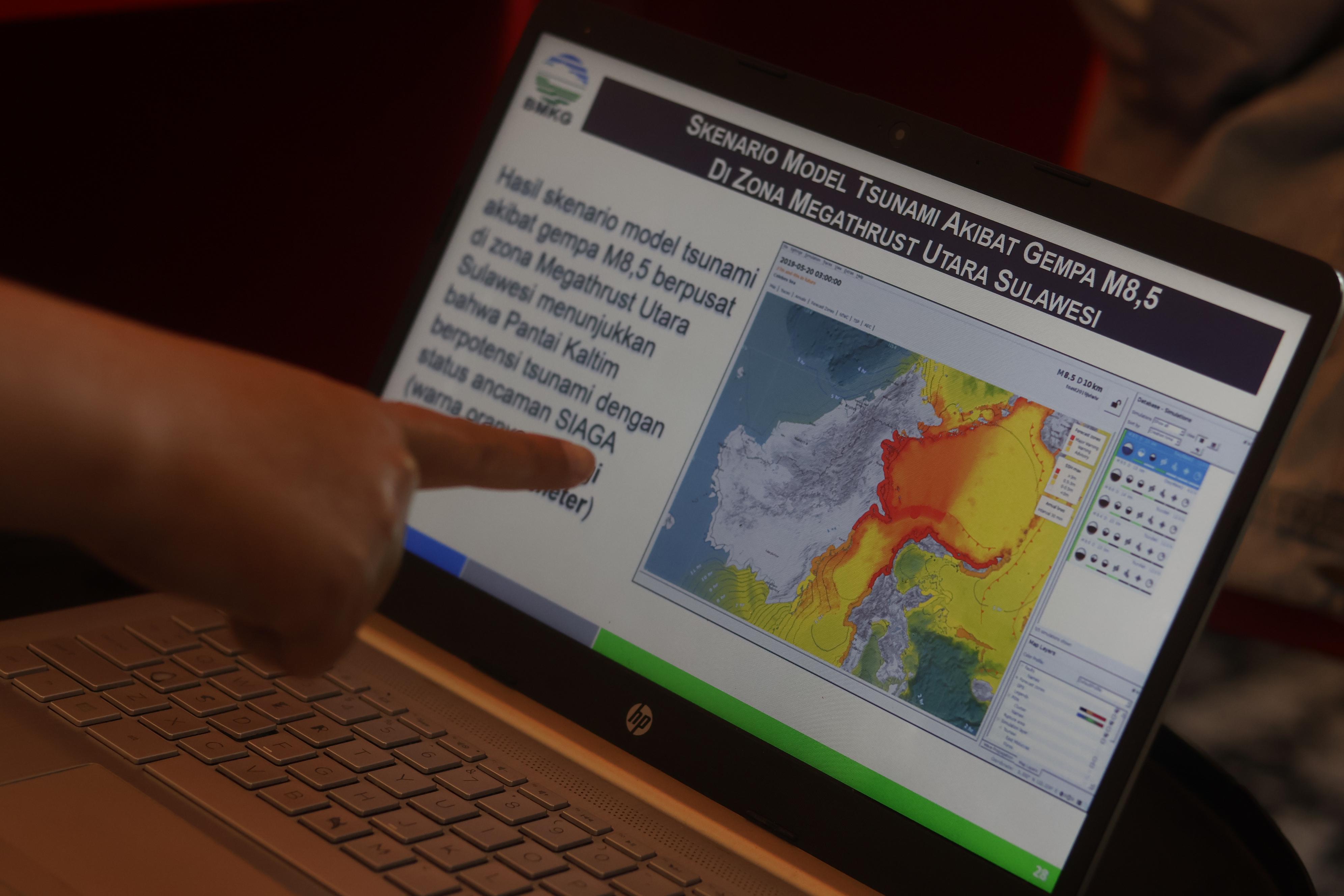 DIPANTAU: Kaltim aman dari ancaman megathrust Selat Sunda dan Mentawai-Siberut. Justru zona megathrust utara Sulawesi yang berpotensi memberi dampak ke Kaltim. (Foto: Anggi/KP)