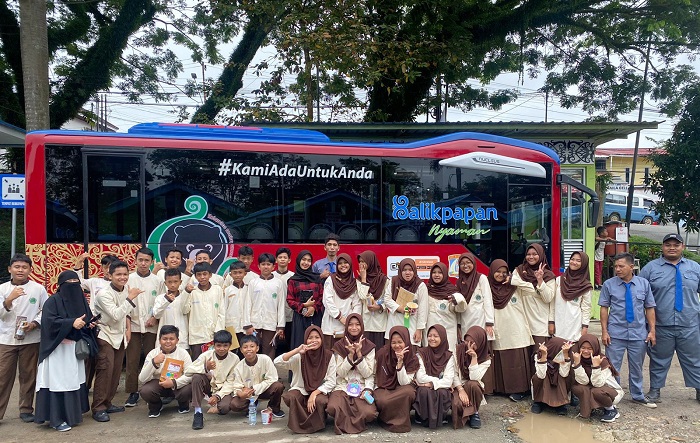 MINAT: Layanan transportasi massal Balikpapan City Trans semakin diminati masyarakat.