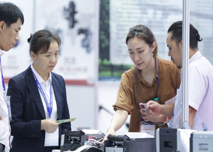 Pameran Indonesia International Machinery, Electricity, and New Energy Industry Exhibition 2024 di JIExpo Kemayoran