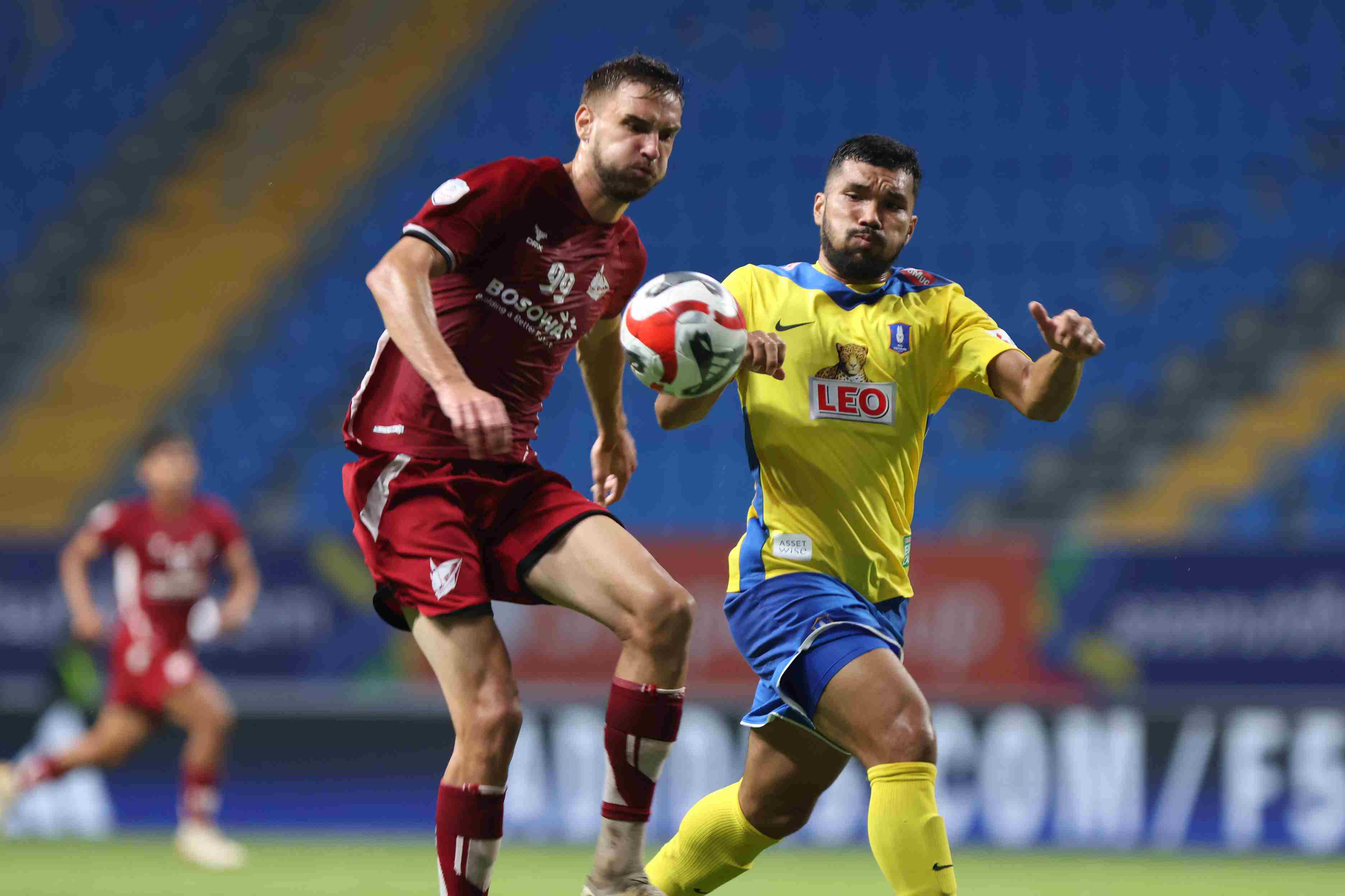 BERAKHIR IMBANG: PSM Makassar menahan tim tamu BG Pathum United dengan skor 0-0 di Stadion Batakan, Rabu (21/8/2024). (Foto: Anggi/KP)