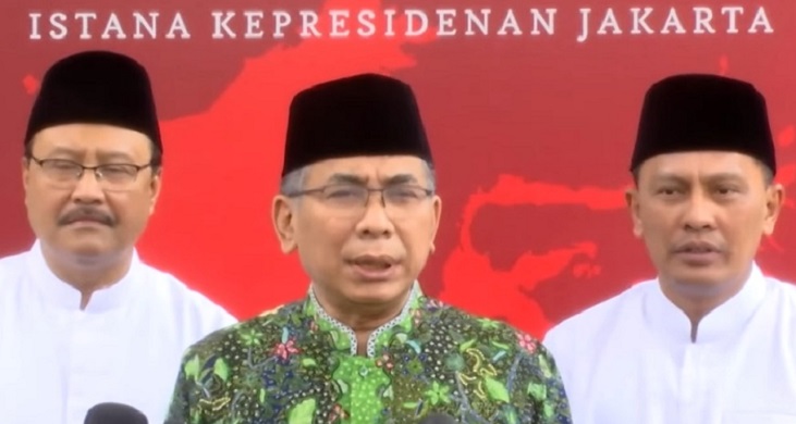SIAP GARAP: Ketum Yahya Cholil Staquf didampingi Rais Aam PBNU KH Miftachul Akhyar dan Sekjen PBNU Saifullah Yusuf saat memberikan keterangan pers usai bertemu dengan Presiden Joko Widodo di Istana Ke