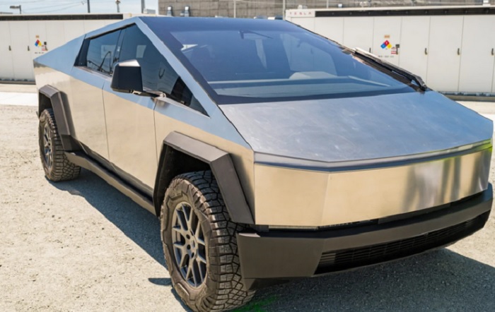 Tesla Cybertruck&nbsp; tipe Foundation resmi memasuki pasar Indonesia, Jumat (23/8).