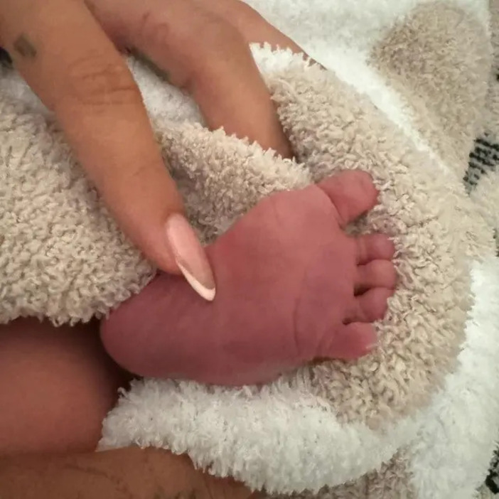 Anak pertama Justin dan Hailey telah lahir, Jack Blues Bieber.