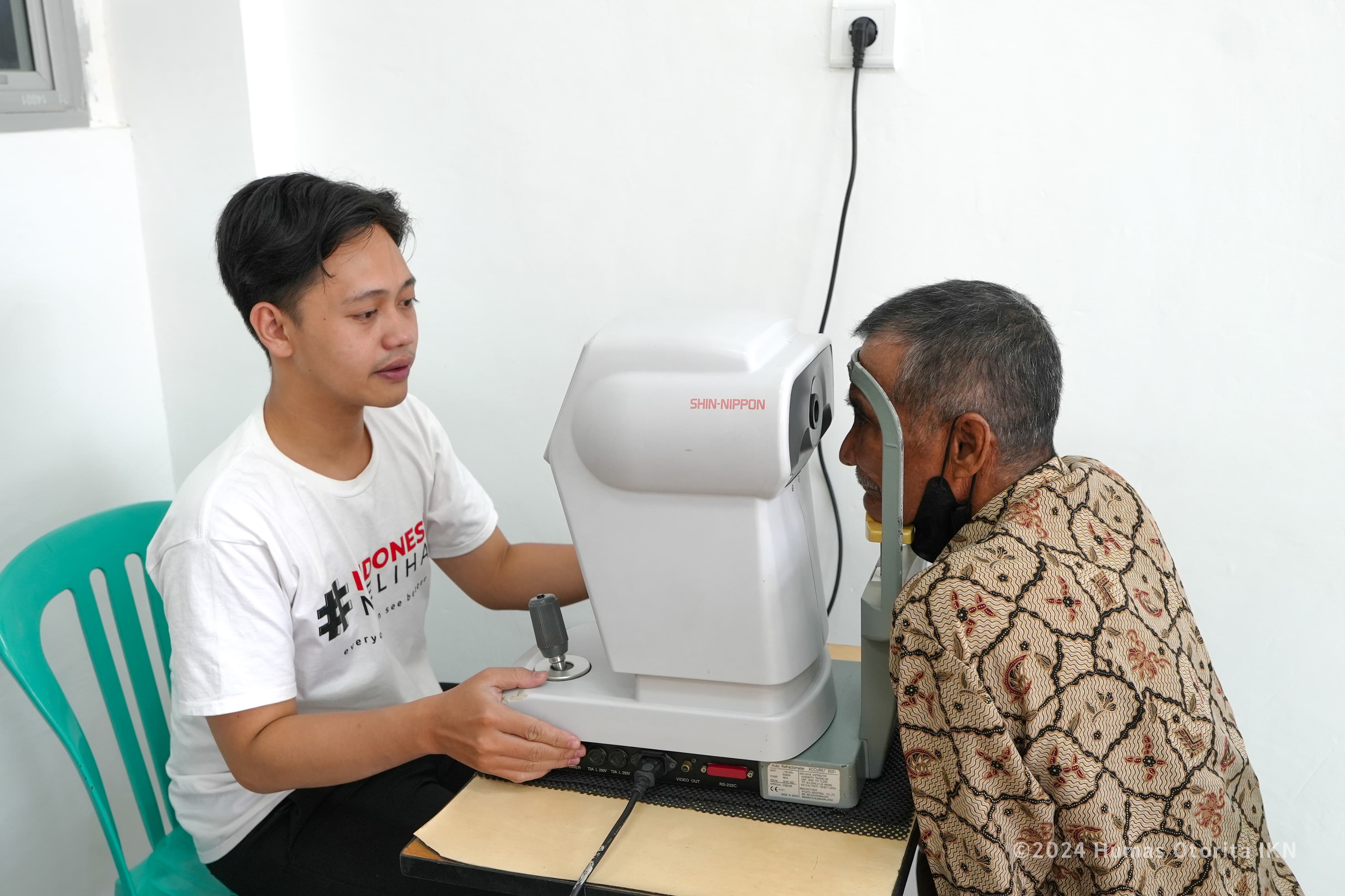 SINERGI MEDIS IKN : Pemeriksaan mata dan pemeriksaan kandungan bagi ibu hamil di RSUD Sepaku, Kamis (29/8).