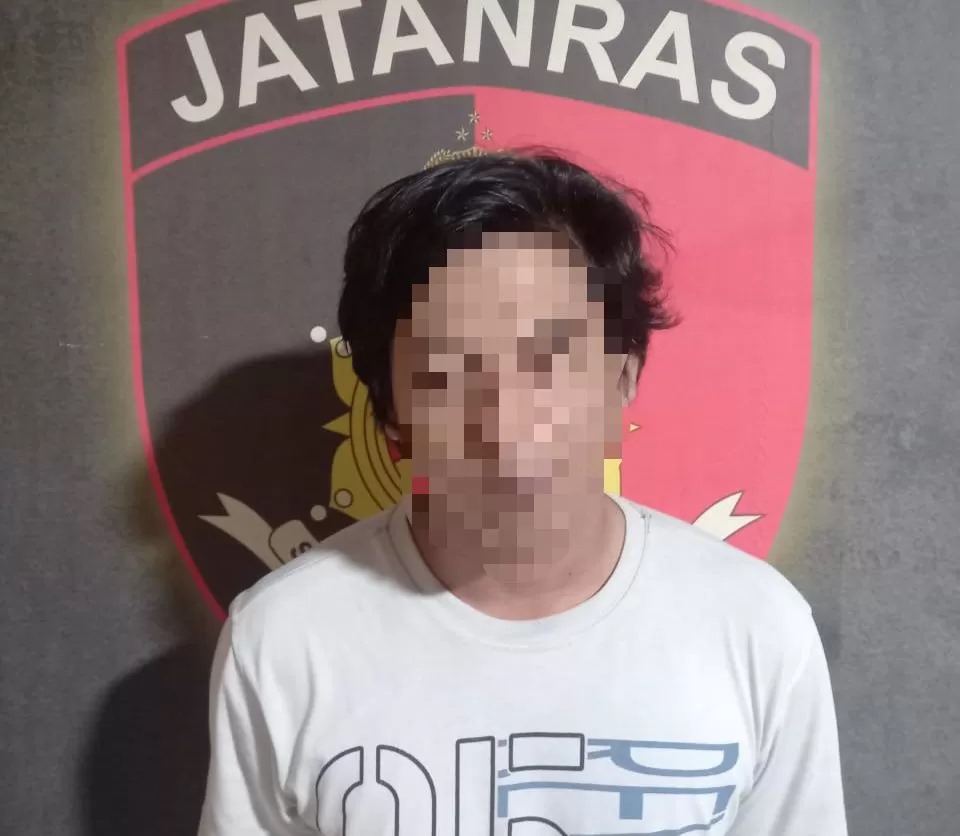 PENGGELAPAN. Duit perusahaan puluhan juta digelapkan karyawan, kini pelaku menjalani pemeriksaan di Polsek Balikpapan Utara. (foto:ist)