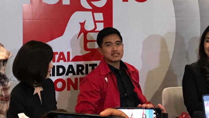 Kaesang memimpin rapat koordinasi pilkada di tengah sorotan publik terkait dugaan gratifikasi atas penggunaan jet pribadi saat perjalanan ke Amerika Serikat bersama istrinya, Erina Gudono.