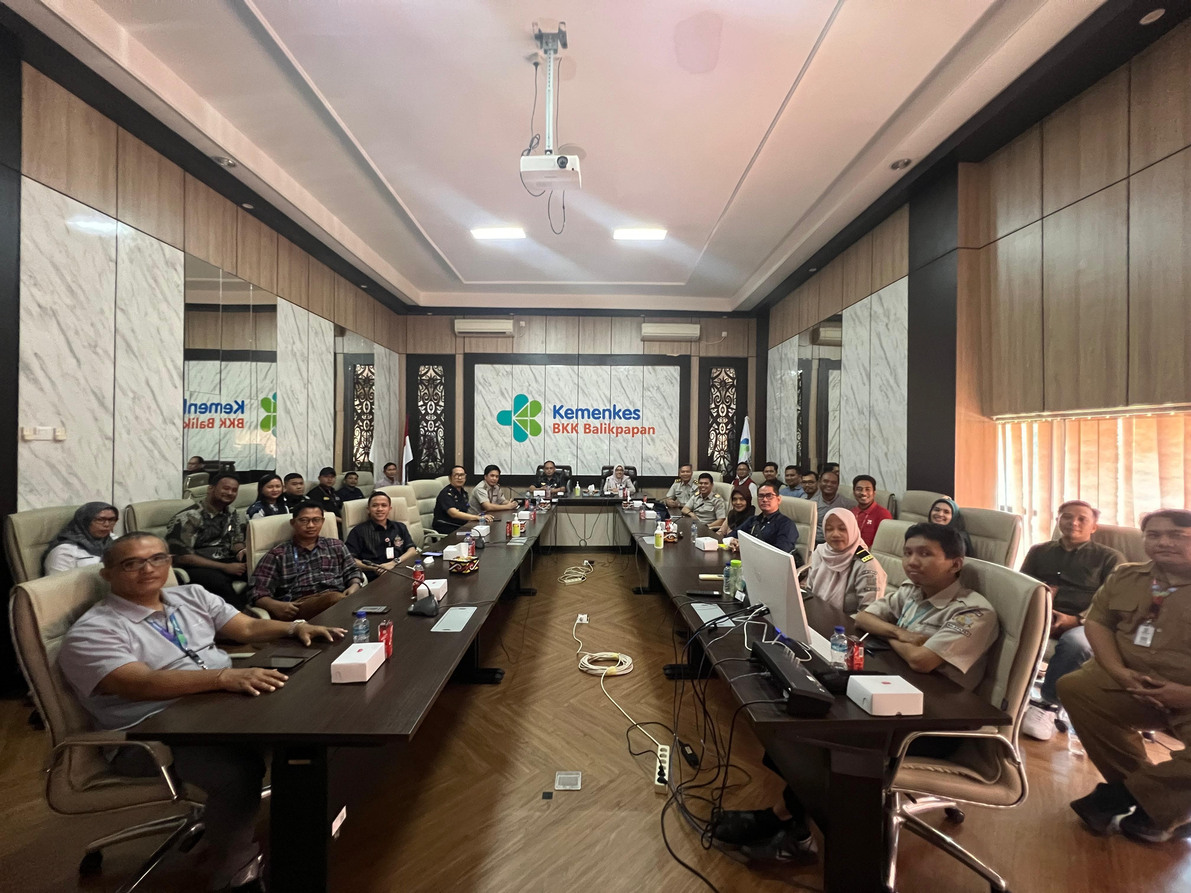 ANTISIPASI: BKK lakukan koordinasi dan sosialisasi ke berbagai pihak guna meningkatkan upaya pengendalian dan pencegahan Mpox di pintu masuk negara. (FOTO: IST)