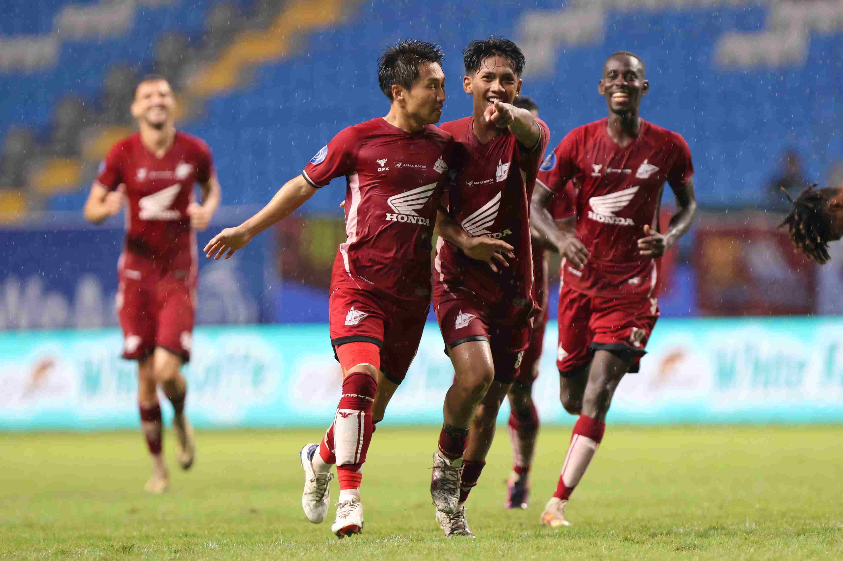 TANTANGAN BERAT: PSM Makassar kehilangan sejumlah pemainnya jelang laga melawan Persib Bandung di Stadion Batakan, Rabu (11/9). (Foto: Anggi/KP)