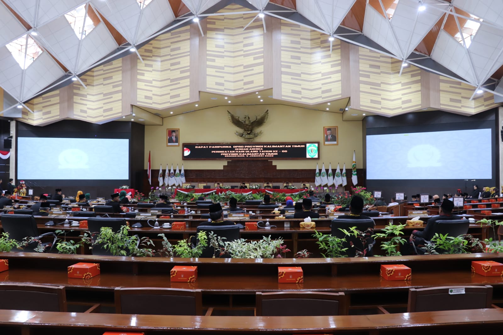 AJUKAN: DPRD Kaltim menggelar paripurna penyusunan alat kelengkapan dewan. Terselip agenda pengusulan nama Pj Gubernur Kaltim, Selasa (17/9).