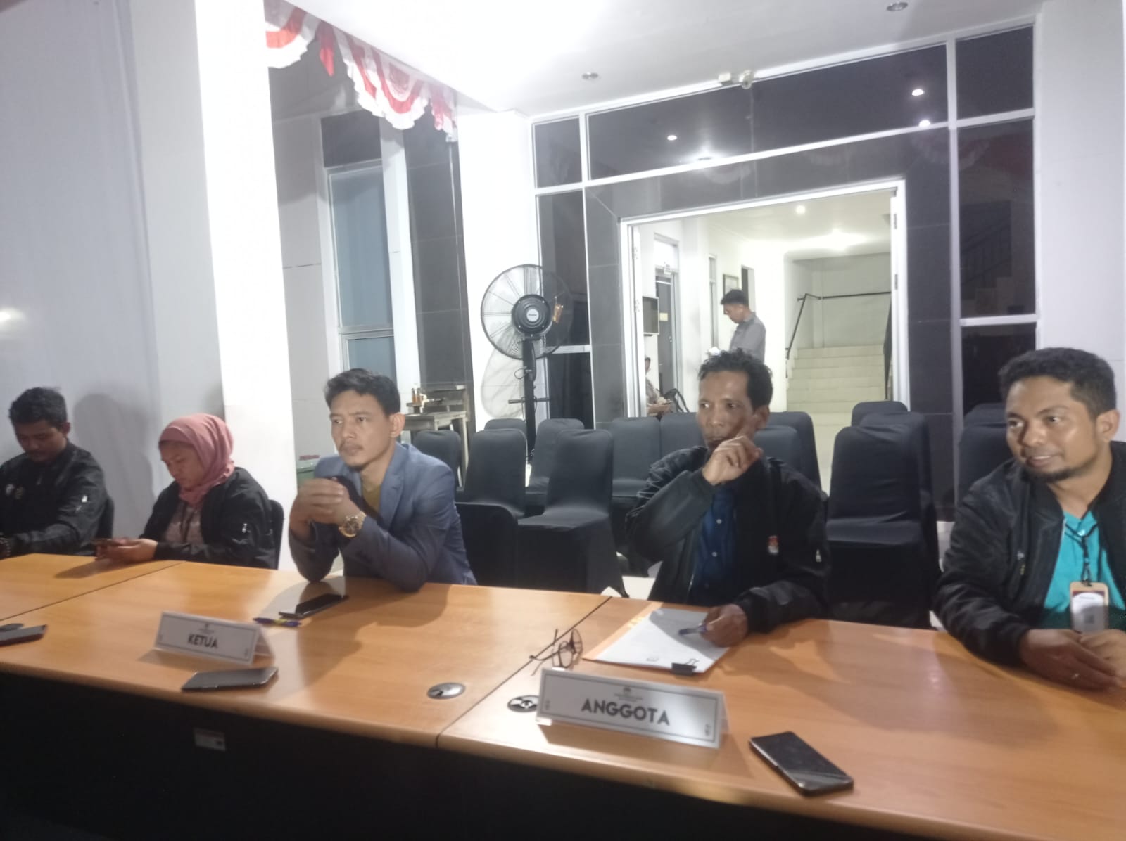 DIPUTUSKAN: KPU Bontang telah menetapkan empat paslon untuk bertarung di pilkada Bontang. (FOTO: ADIEL KUNDHARA/KP)