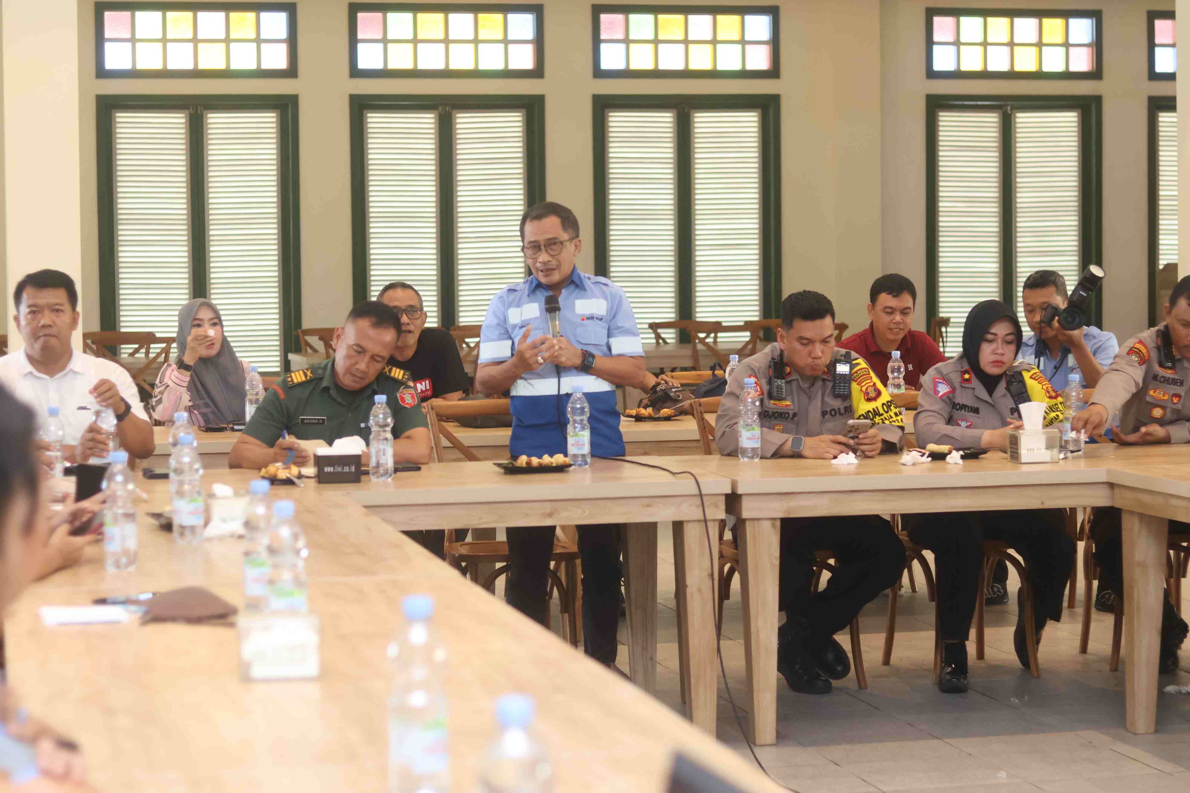 MATANGKAN : Rapat koordinasi Bayan Run 2024 berlangsung di Kampoeng Pasir, Rabu (25/9). (Foto: Anggi/KP)