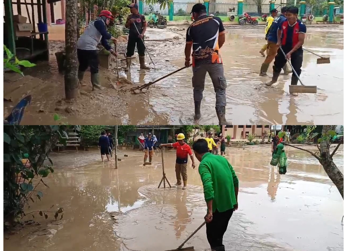MIRIS: SD 013 Samarinda diterjang banjir bercampur lumpur. Siswa terpaksa dipulangkan. (FOTO/EKO)