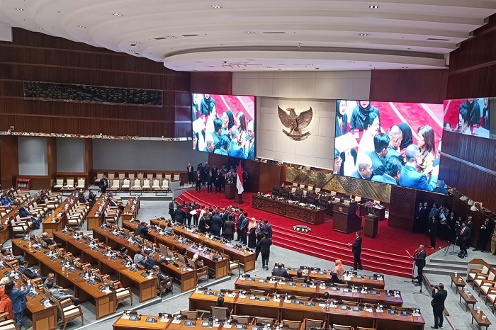 Ilustrasi. Para anggota DPR RI menerima gaji dan tunjangan yang telah diatur oleh pemerintah.