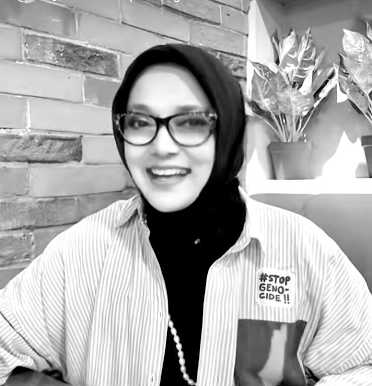 Marissa Haque kelahiran Balikpapan dan sempat masuk bursa calon wali kota. (IG/Marissa Haque)