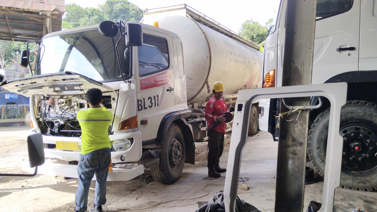 IST ANDAL DAN BERKUALITAS: SDM yang andal dan berkualitas membuat PT MGT terbaik dalam menyelesaikan pekerjaan hingga diapresiasi pelanggan setianya.