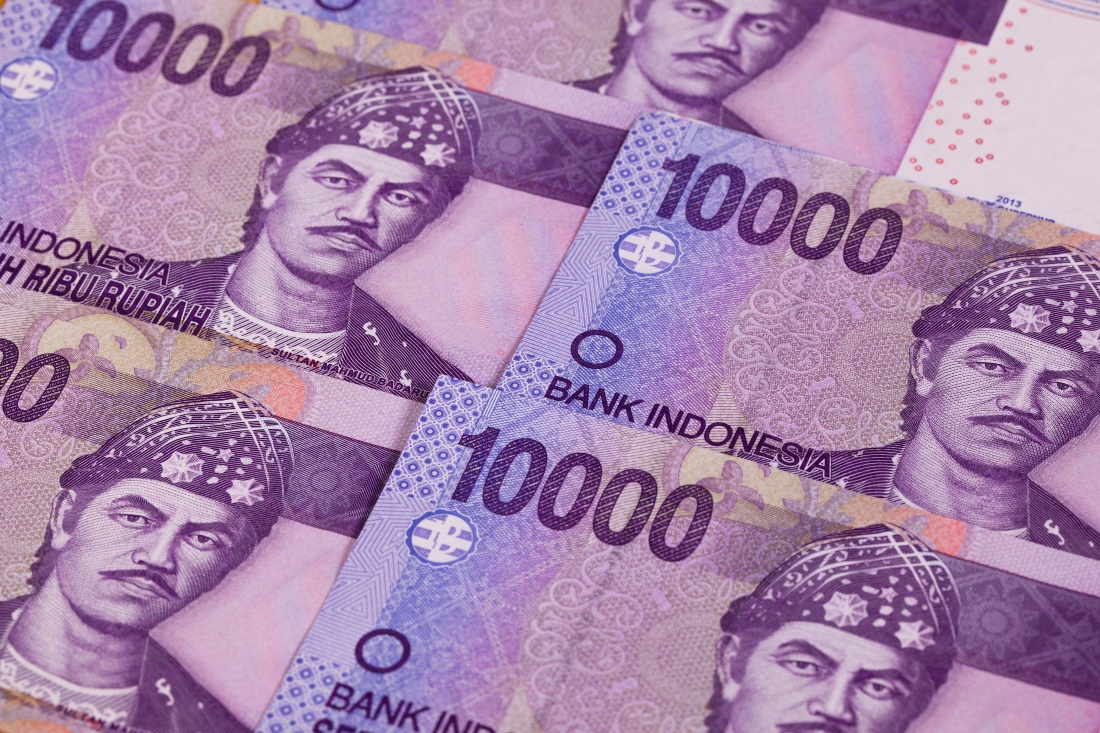 Bank Indonesia menyebutkan uang pecahan Rp 10 ribu tahun emisi 2005 yang bergambar Sultan Mahmud Badaruddin II dan Rumah Limas tidak berlaku lagi.
