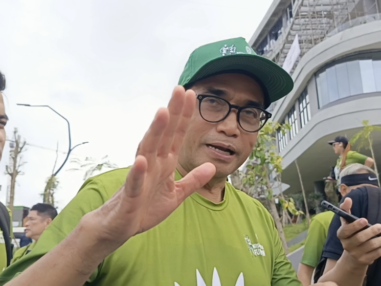Menhub Budi Karya Sumadi pastikan keberadaan 2 bandara internasional di Kaltim tidak jadi masalah.