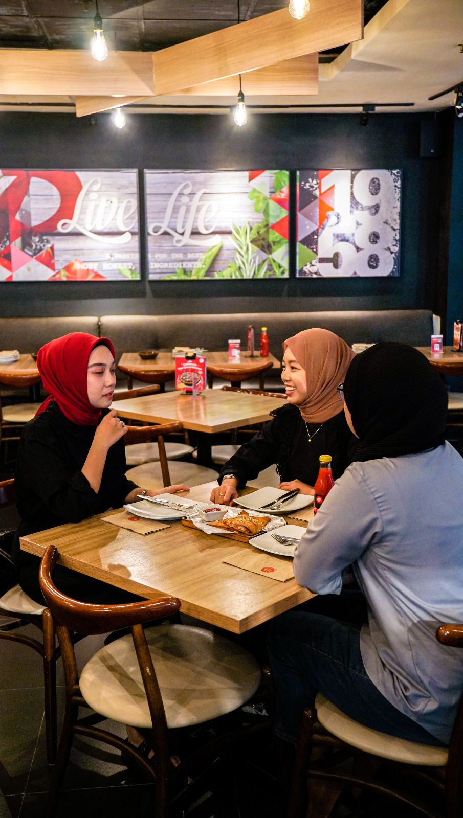 DOMINASI: Tenant kuliner di SCP mendominasi hingga 50 persen. Tren berbelanja di mal saat ini mulai bergeser ke arah kuliner atau nongkrong.