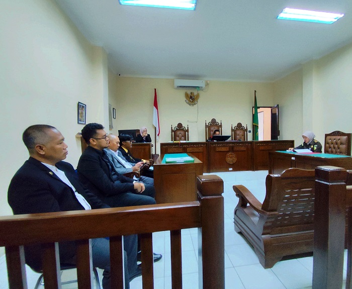 TANGGAPAN: Jaksa sampaikan jawaban eksepsi dalam sidang pra peradilan atas dugaan kasus korupsi di PT KKT di PN Balikpapan.