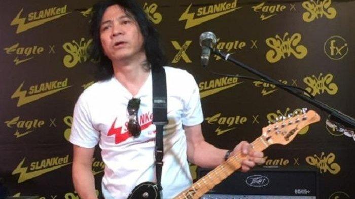 Gitaris Slank Abdee Negara hingga kini jalani perawatan di rumah sakit.