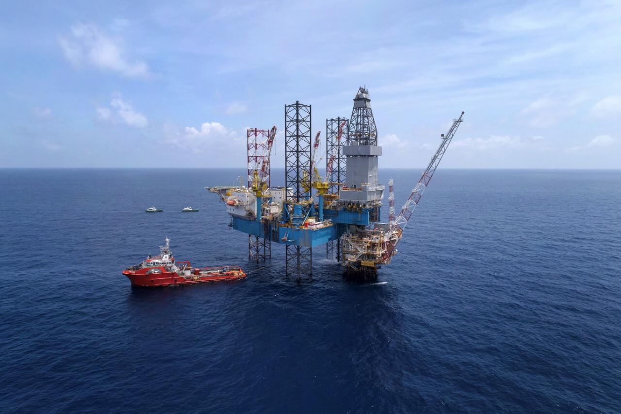 INDUSTRI BESAR: Keberadaan perusahaan industri besar, khususnya industri pengilangan minyak dan gas cukup berpengaruh terhadap share PDRB industri pengolahan.
